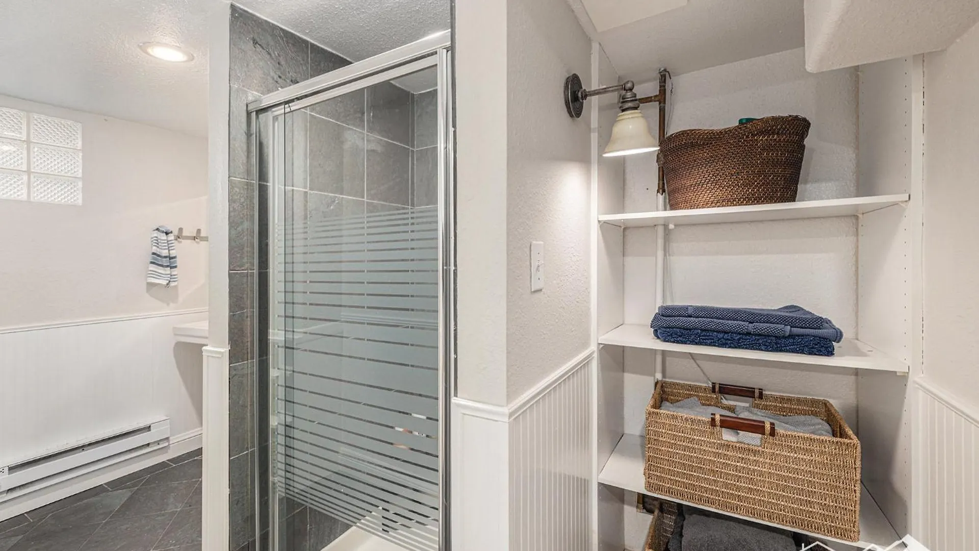 Holiday home Secret Garden Retreat In Park Hill Villa Denver